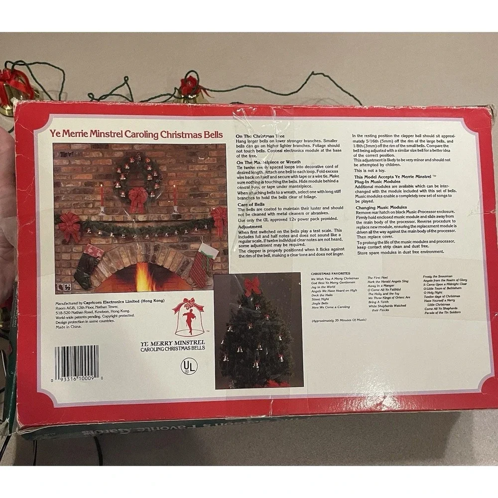 Vtg. Ye Merry Minstrel Caroling Christmas Bells 25 Carols Musical Decor Works